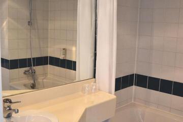 Photo 32