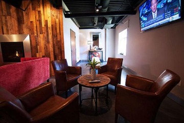 Hotel Interior 4 of 32