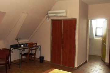 hotel_rooms