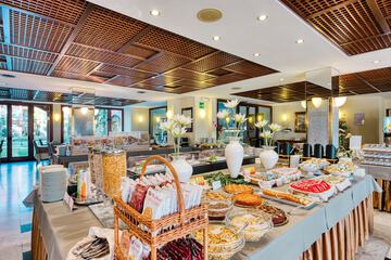 Breakfast buffet
