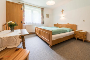 guest_rooms