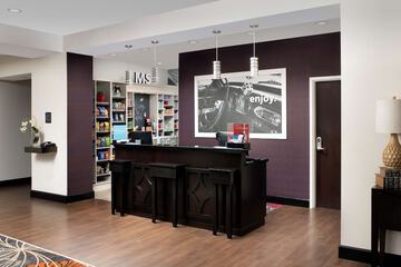 Hotel Interior 6 of 36