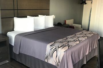 Room 21 of 27