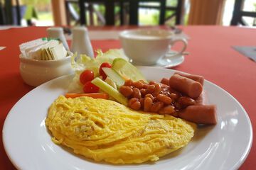 Breakfast meal