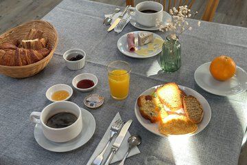 Breakfast meal