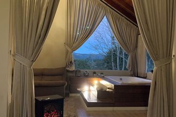 Private spa tub