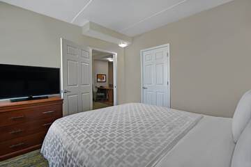 Room 9 of 23