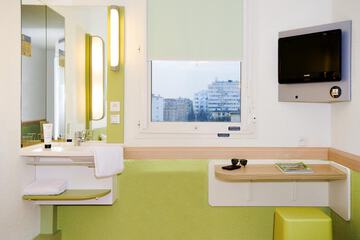 Room amenity