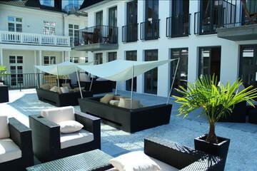 Sundeck