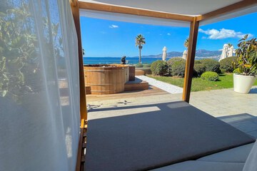 Private pool