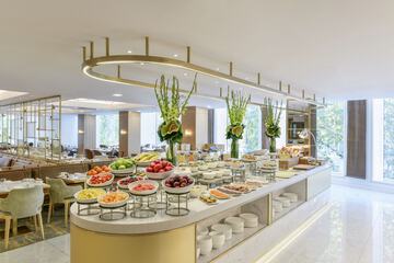 Breakfast buffet