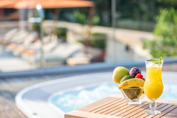 Poolside bar