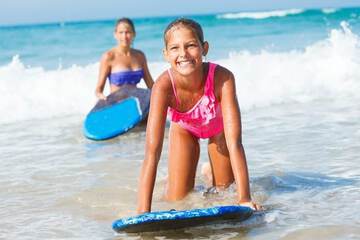 Surfing/boogie boarding