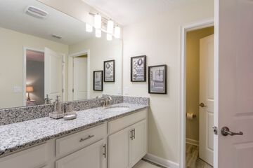 Bathroom sink