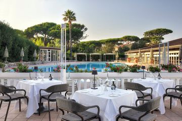 Couples dining