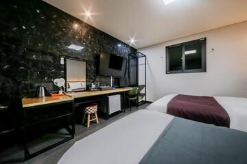 Photo 48