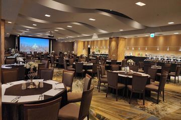 Banquet hall