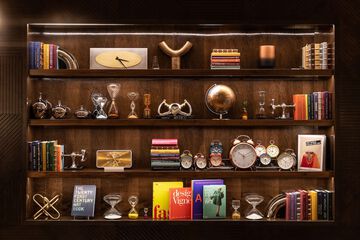 Hotel Interior 15 of 95