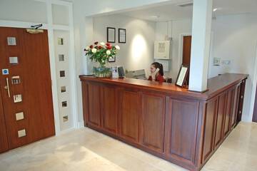 Concierge desk