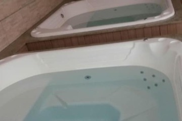 Jetted tub