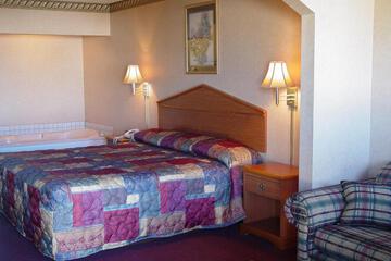Garden Inn & Suites