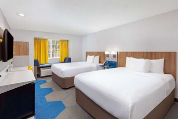 Microtel Inn and Suites by Wyndham Columbus North