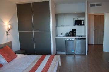 Private kitchenette