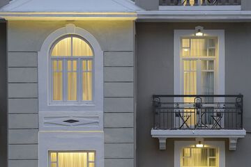 Front of property - evening/night