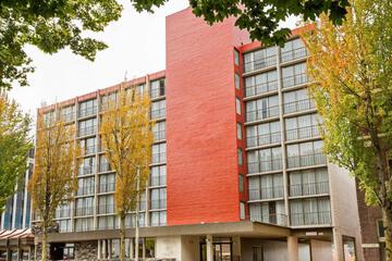 Red Lion Inn & Suites Olympia Governor Hotel