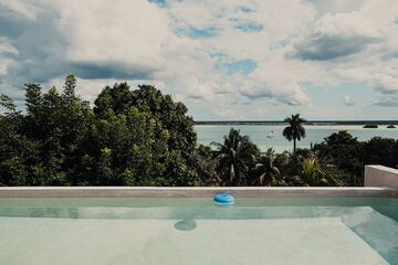 Private pool