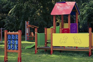 Children's play area - outdoor