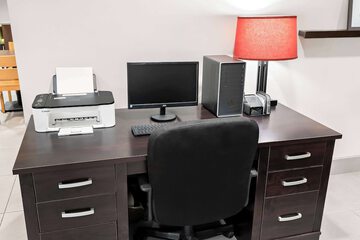 Business Center 48 of 49