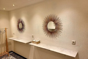 Spa reception