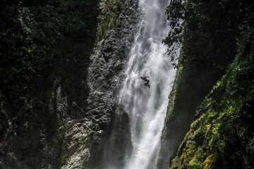 Pool waterfall