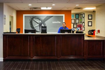 Hampton Inn & Suites Valdosta / Conference Center