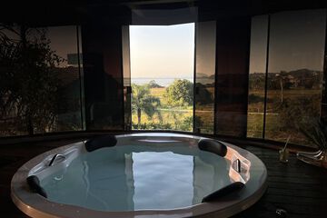 Private spa tub