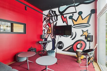Karaoke room