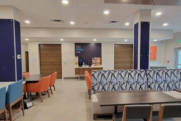 Breakfast/Coffee Service 37 of 41