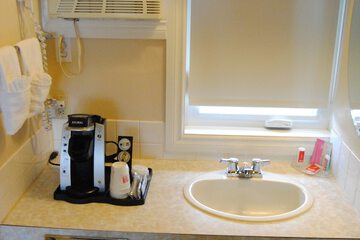 Bathroom sink