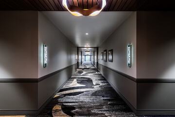 Ballroom/Hall 30 of 35