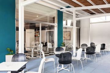 Snack bar