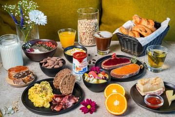 Breakfast meal