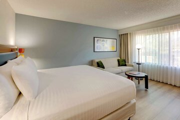 Room 34 of 84