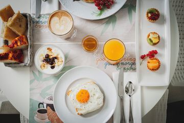 Breakfast meal
