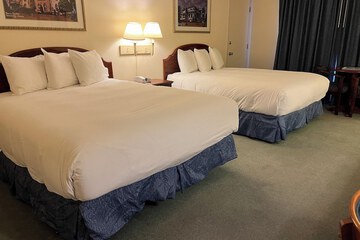 Room 13 of 26