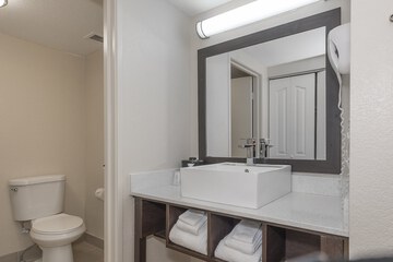 Room 25 of 54