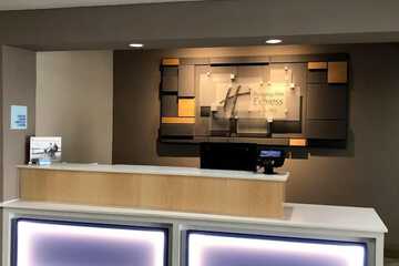 Concierge desk