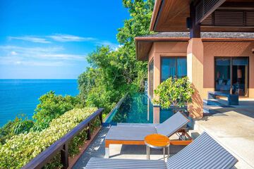 Beach/ocean view