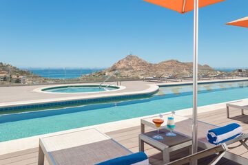 Rooftop pool
