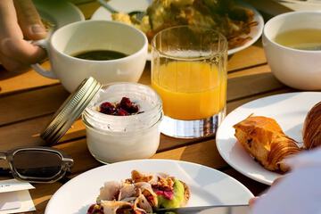 Breakfast meal